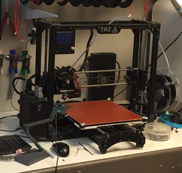 File:LulzBot TAZ 5 Right Side 3D Printer.jpg